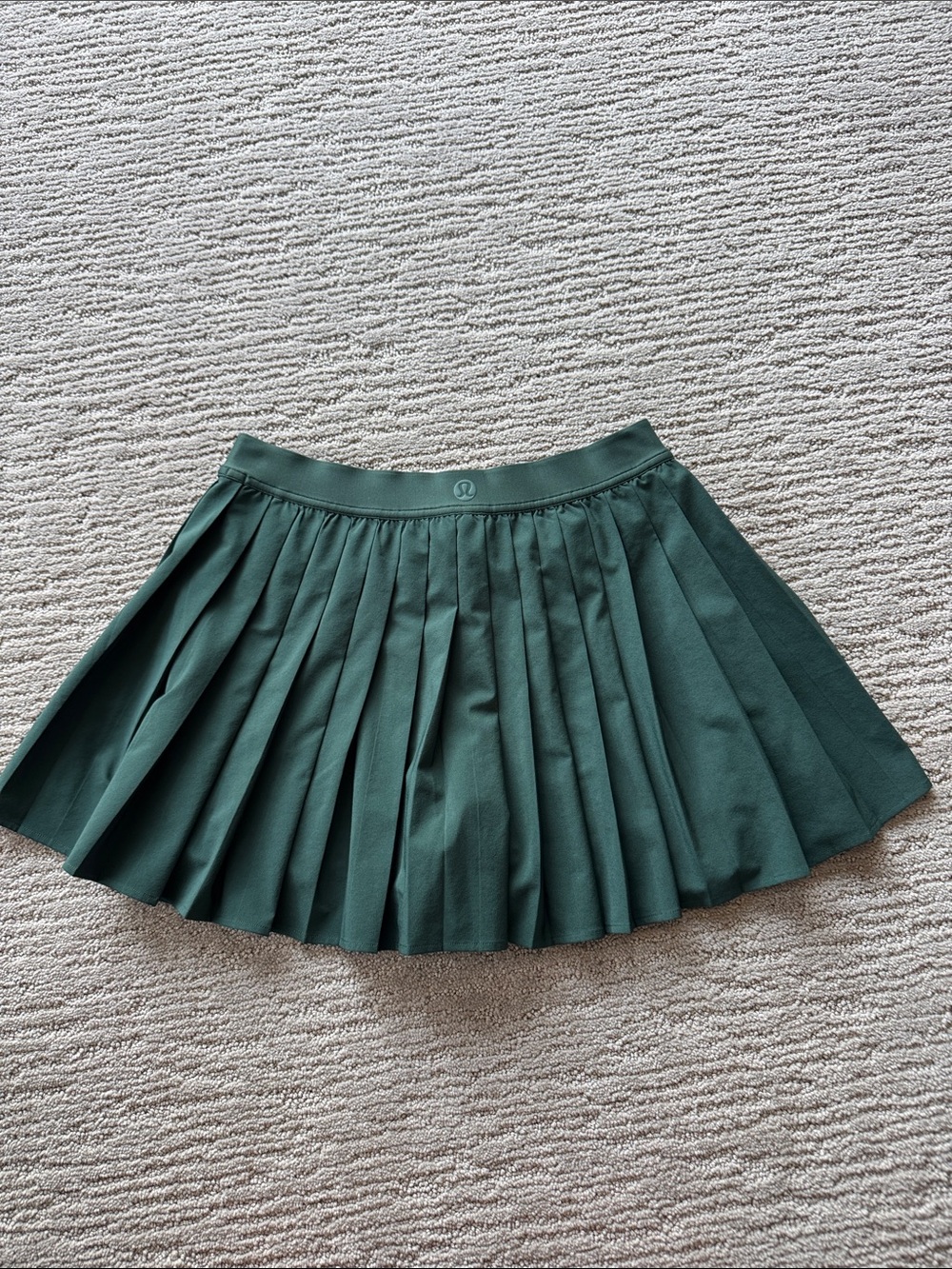 Lululemon Pleated Green Women’s Skirt